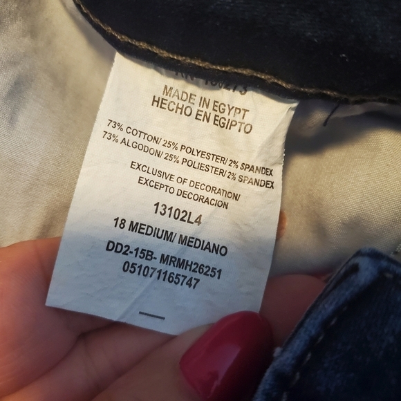 Riders by Lee Mid-Rise Capris - Picture 6 of 7